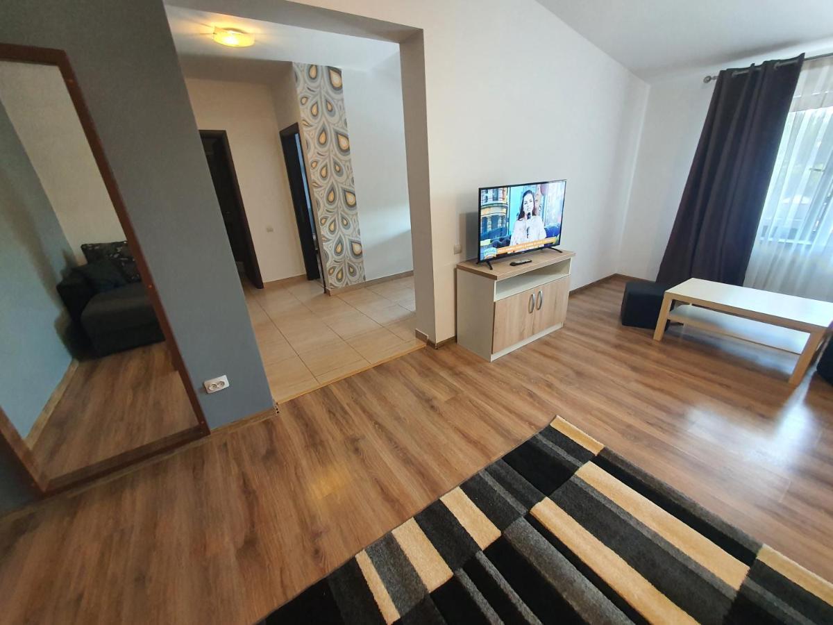 Villa Accommodation Бухарест Экстерьер фото