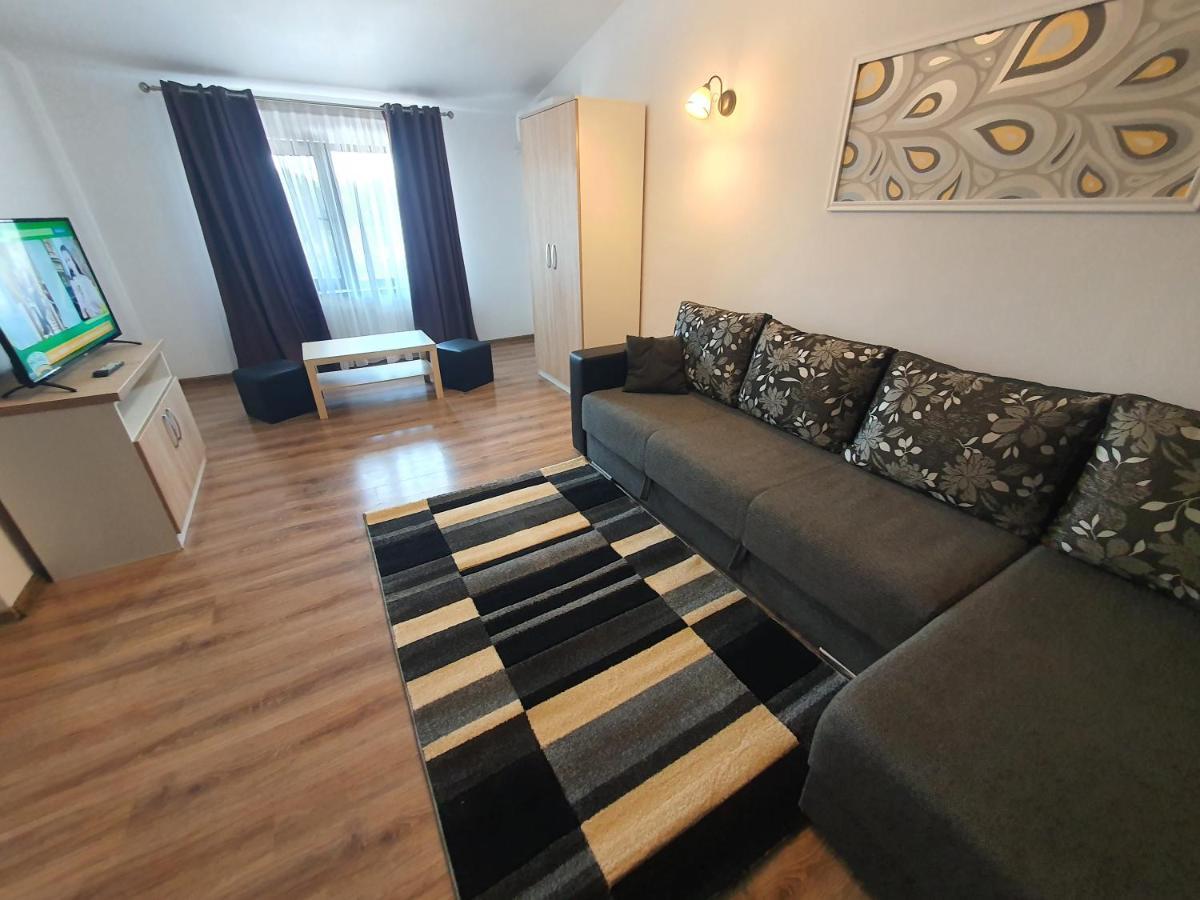 Villa Accommodation Бухарест Экстерьер фото