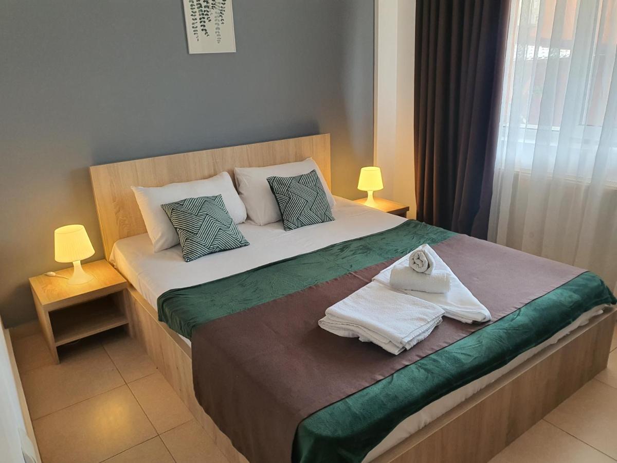 Villa Accommodation Бухарест Экстерьер фото