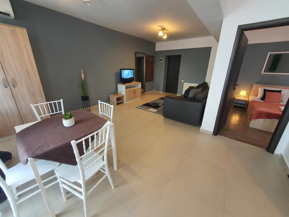 Villa Accommodation Бухарест Экстерьер фото