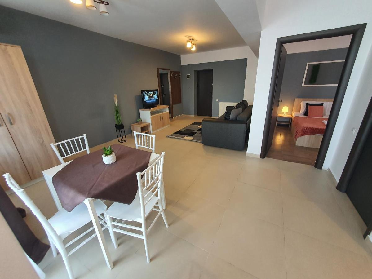 Villa Accommodation Бухарест Экстерьер фото